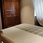 Апартаменты Au Fond Du Bourg Аоста