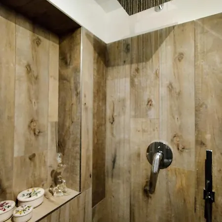 아파트 Au Fond Du Bourg