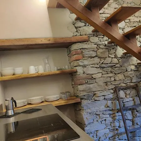 Апартаменты Au Fond Du Bourg Аоста