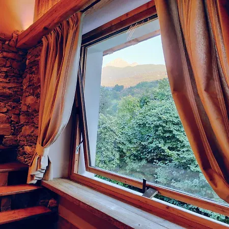 Au Fond Du Bourg * 아오스타